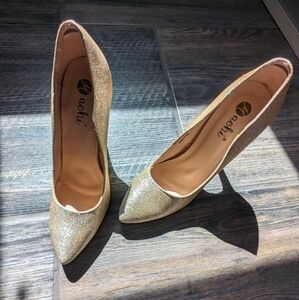 Gold sparkle heels